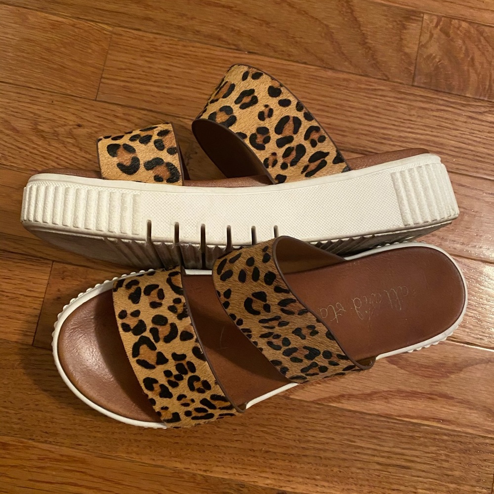 Altar’d state platform sandals